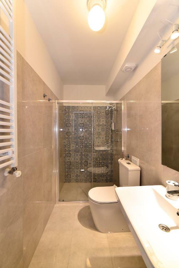 Luxury Triple Room